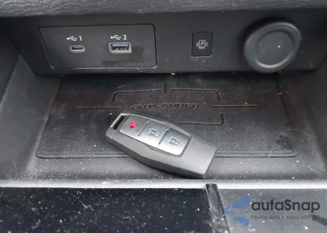 2022 Mitsubishi Outlander Se 2.5 2Wd z USA, uszkodzony, nr VIN JA4J3UA89NZ067359